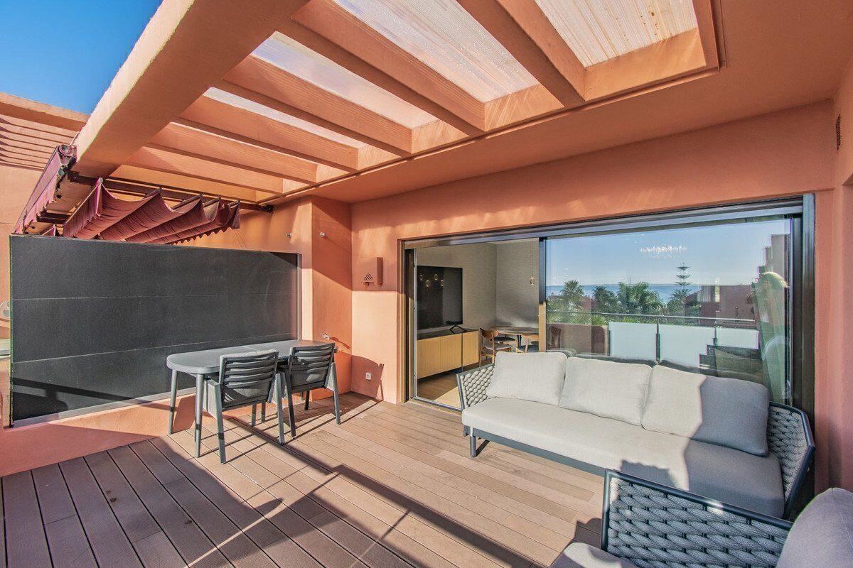 Penthouse 3 dormitoare în New Golden Mile 10
