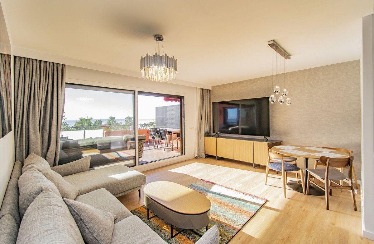 Penthouse 3 dormitoare în New Golden Mile