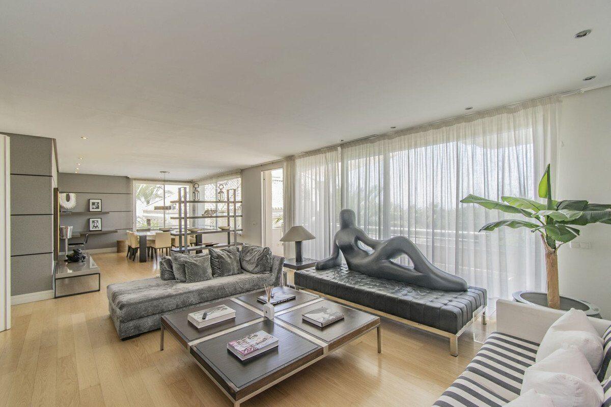 Penthouse duplex de 3 dormitoare în Nagueles, Marbella