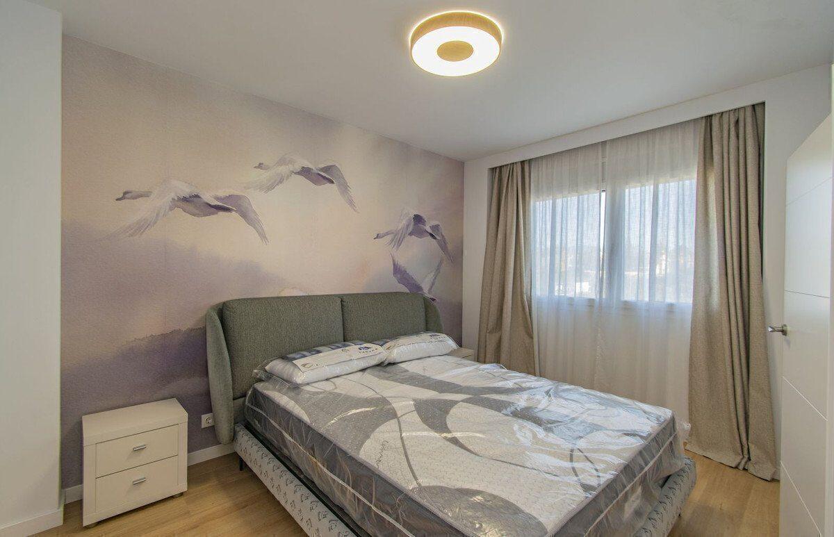 Penthouse 3 dormitoare în New Golden Mile 13