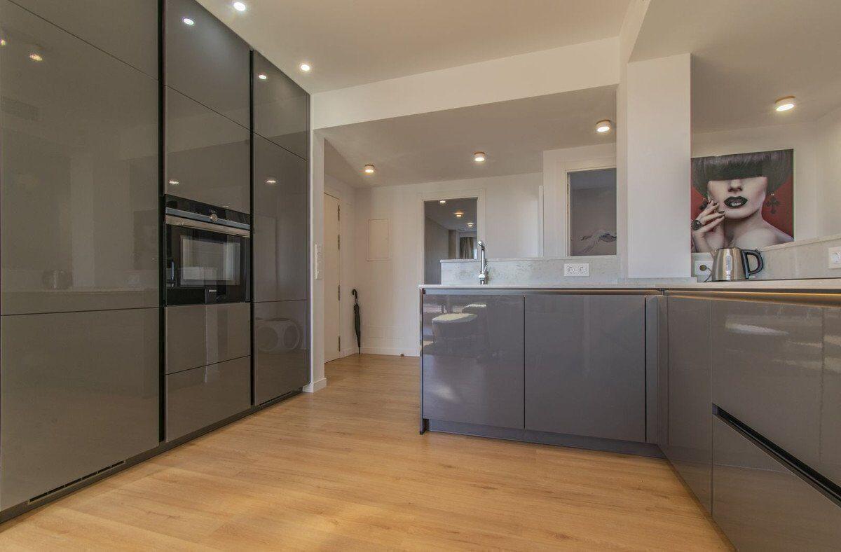 Penthouse 3 dormitoare în New Golden Mile 14
