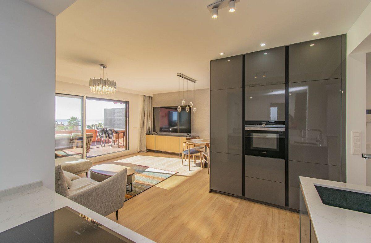 Penthouse 3 dormitoare în New Golden Mile 5
