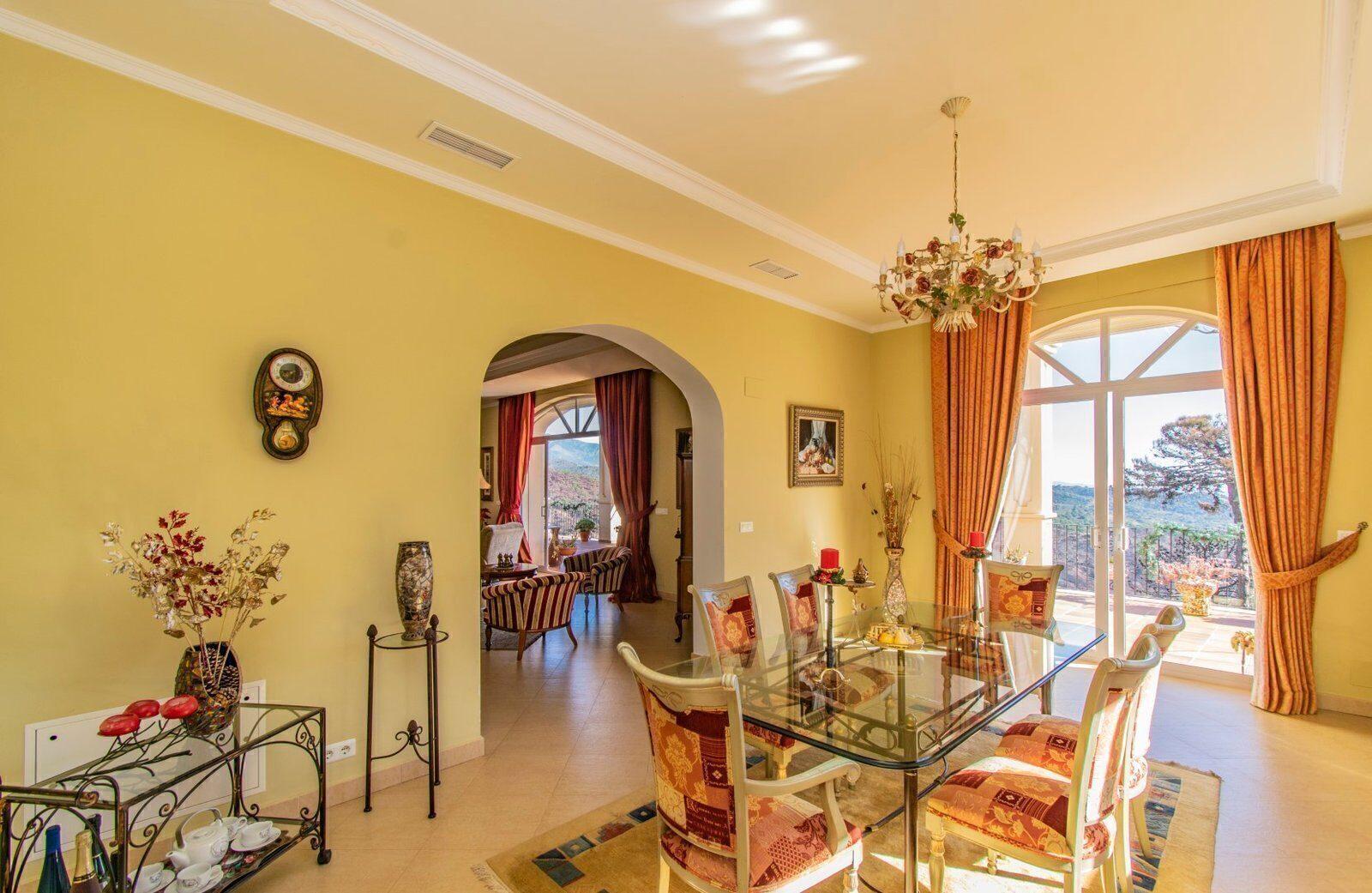 Vilă cu 7 dormitoare în Estepona 9