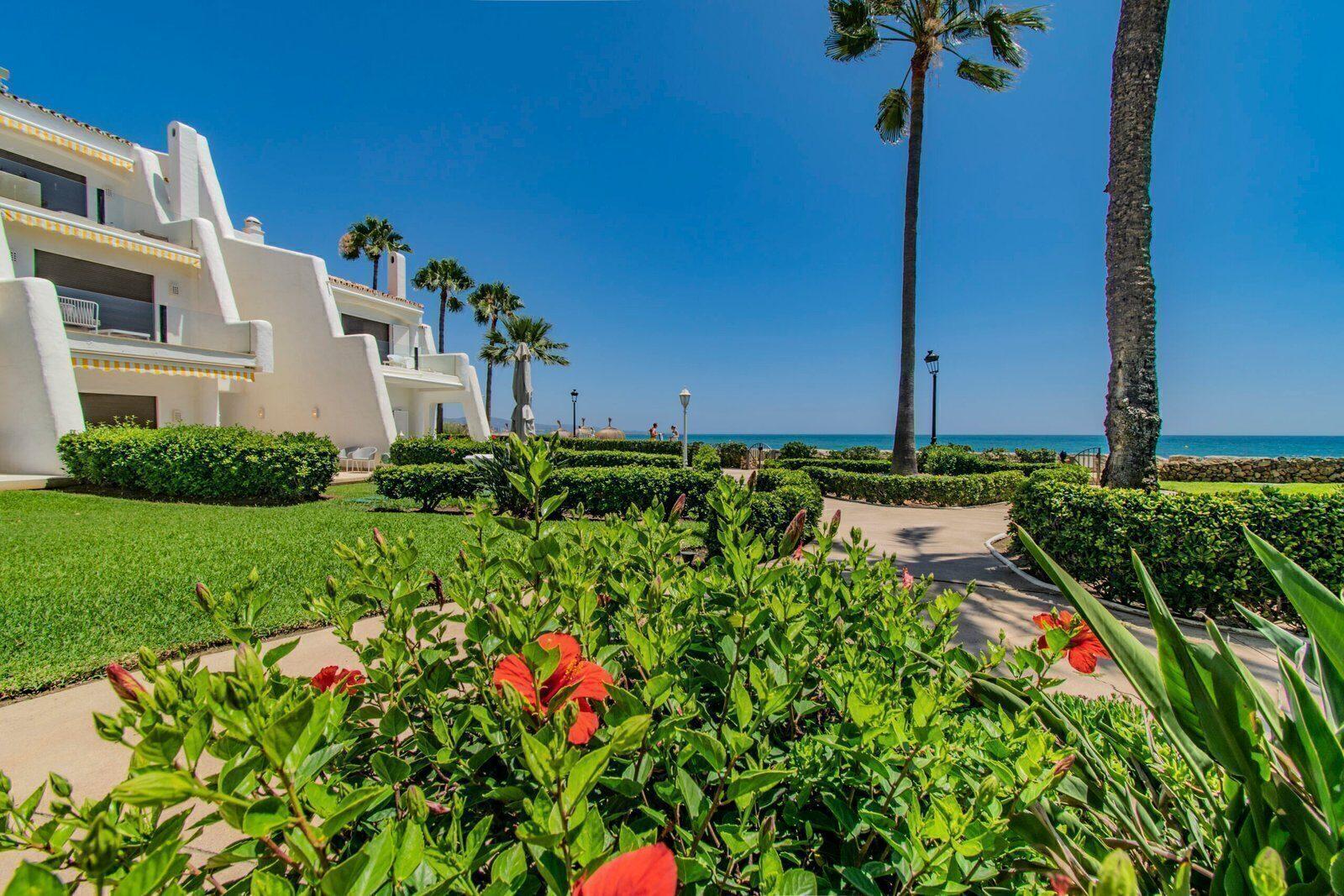 Casă cu 4 dormitoare pe malul mării în Golden Mile, Marbella 19