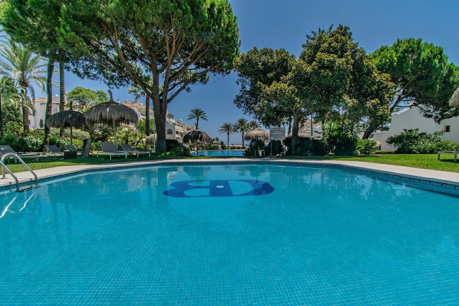 Casă cu 4 dormitoare pe malul mării în Golden Mile, Marbella 23