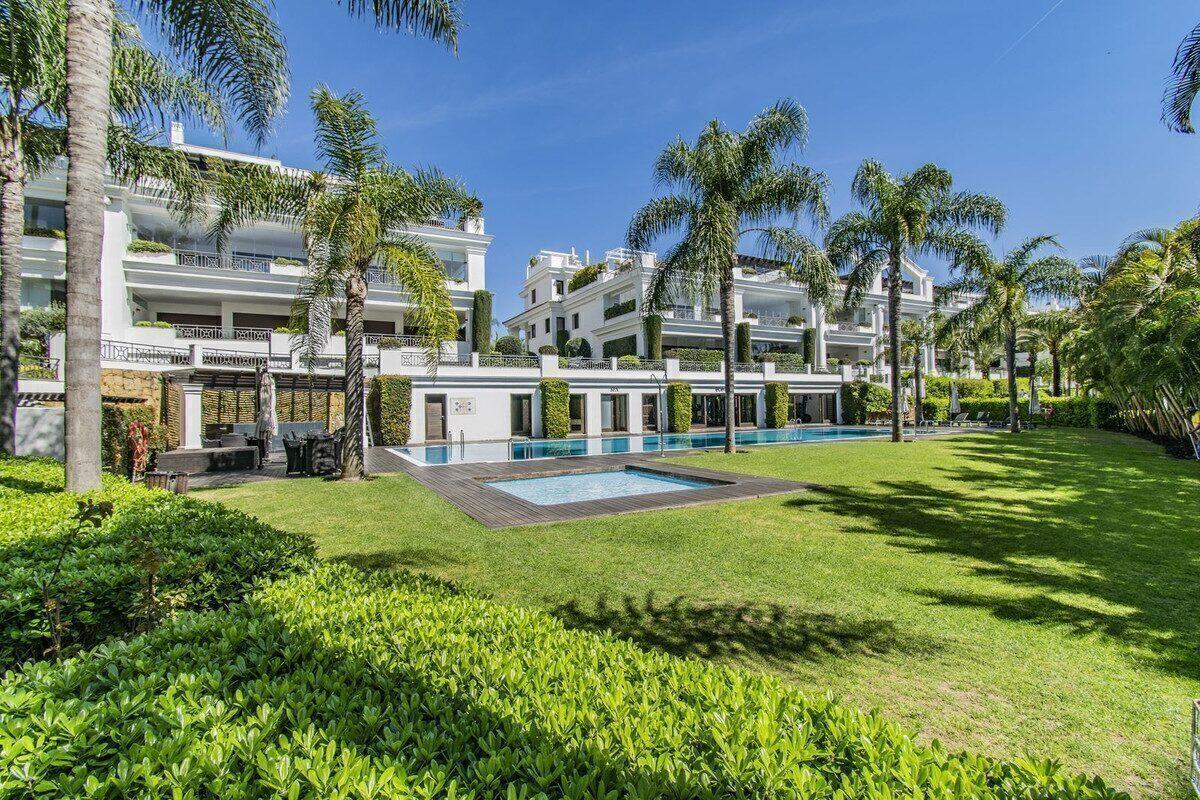 Penthouse cu 5 dormitoare pe malul mării în Estepona 16