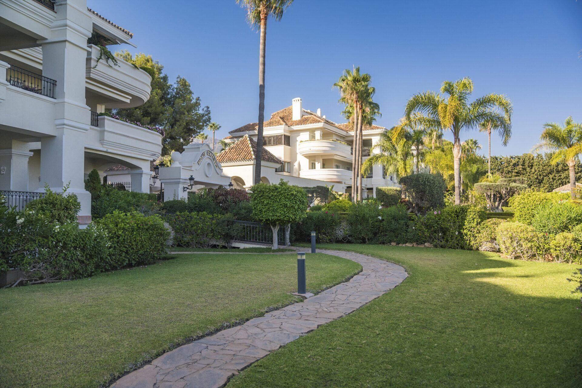 Apartament cu 3 dormitoare la parter în Altos Reales, Marbella 15