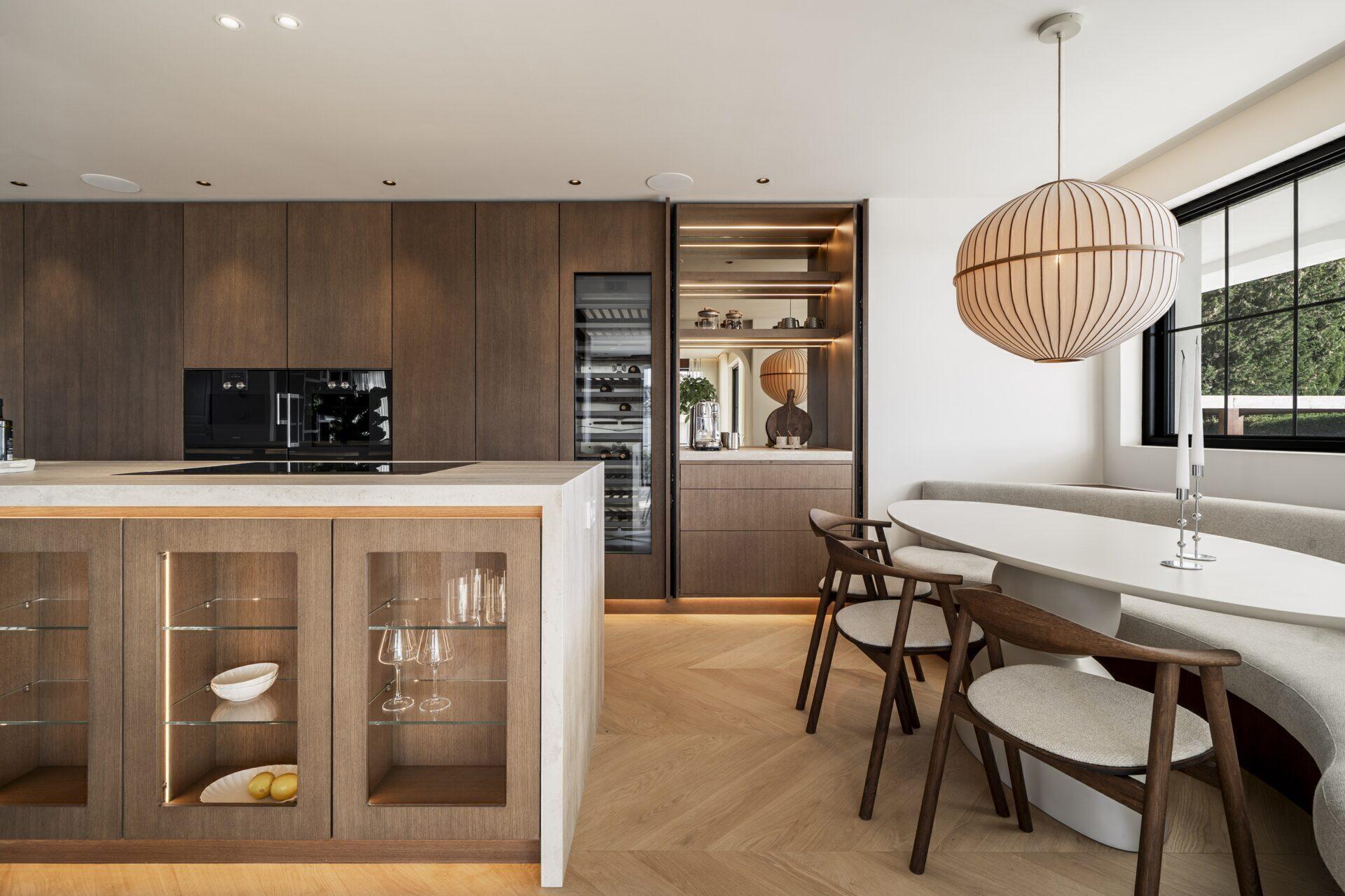 Vilă cu 5 dormitoare recent renovată în Nueva Andalucia 14