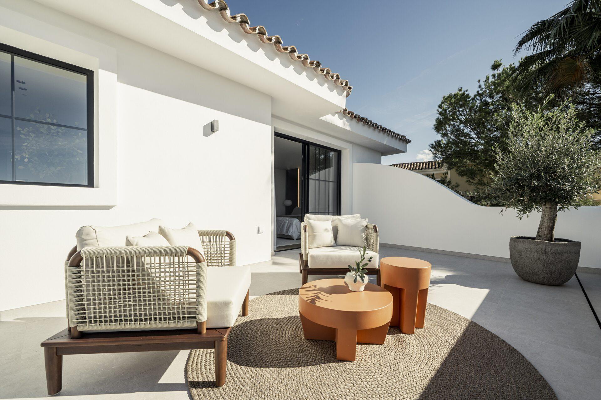 Vilă cu 5 dormitoare recent renovată în Nueva Andalucia 28