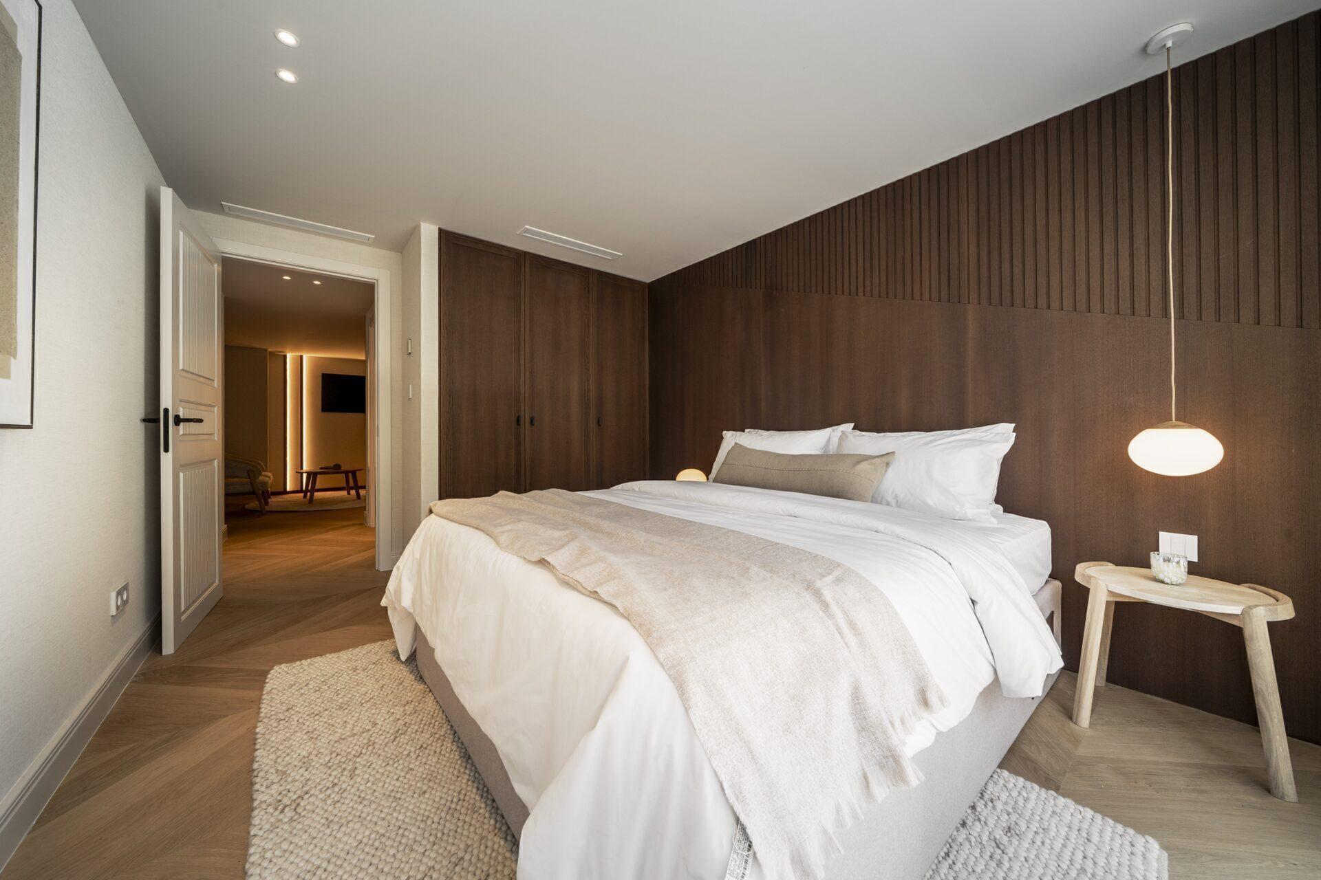 Vilă cu 5 dormitoare recent renovată în Nueva Andalucia 37