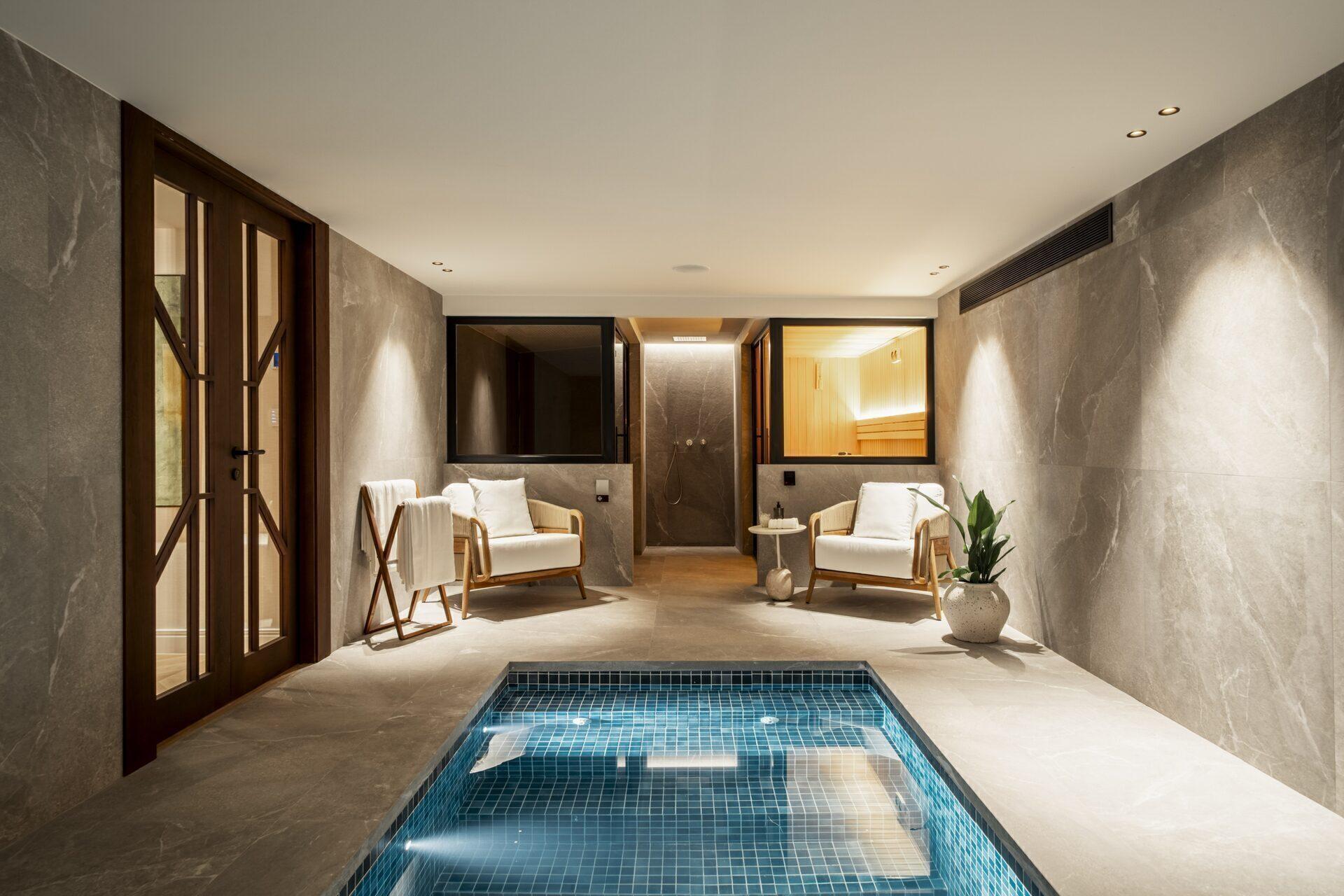 Vilă cu 5 dormitoare recent renovată în Nueva Andalucia 39
