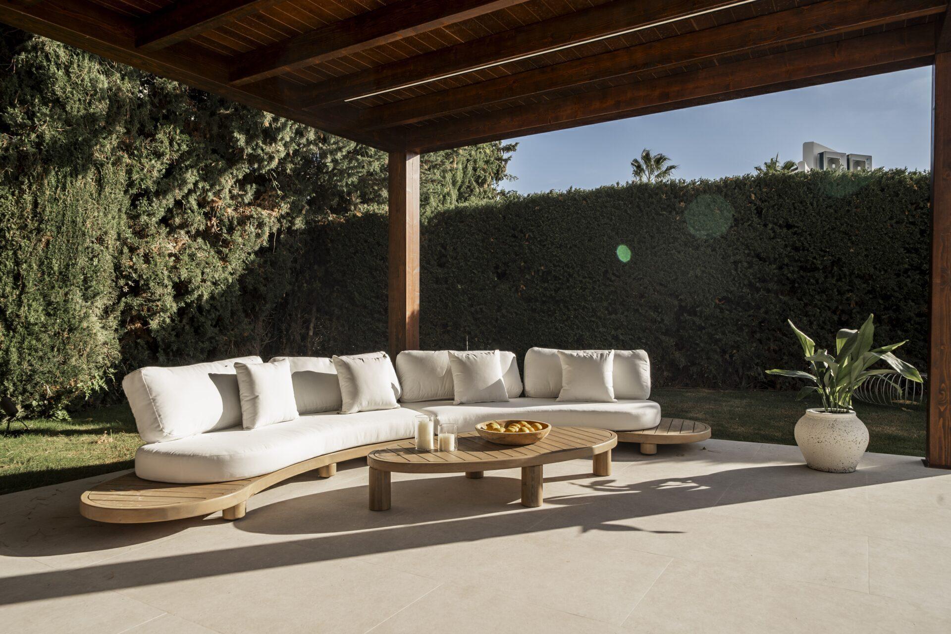 Vilă cu 5 dormitoare recent renovată în Nueva Andalucia 47
