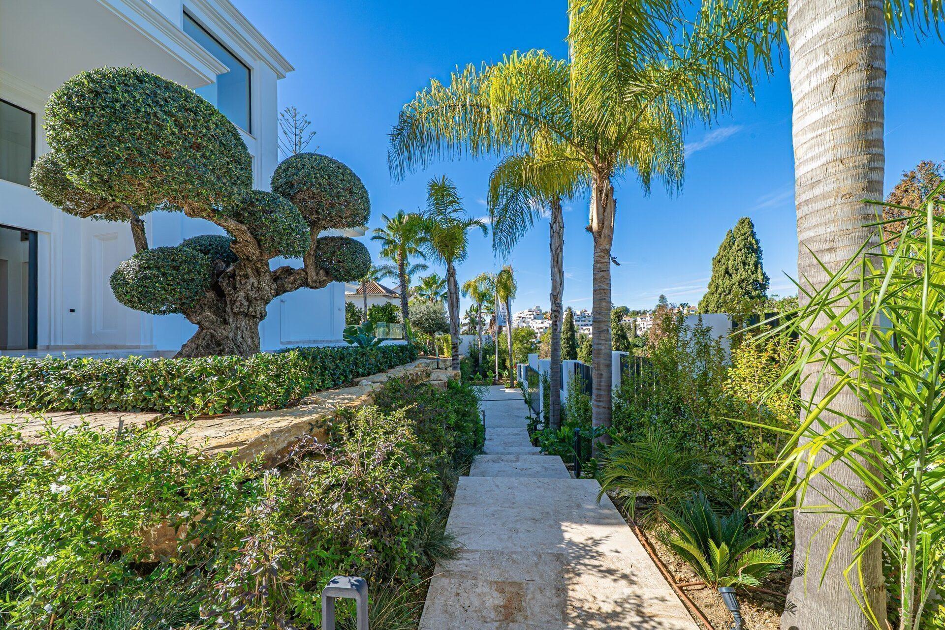 Vilă cu 6 dormitoare în Lomas de Marbella Club 24