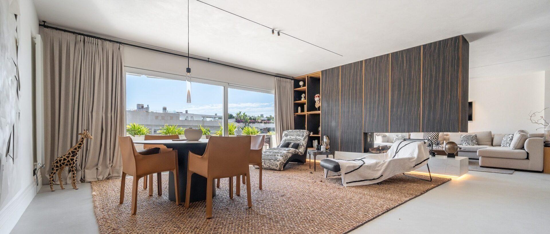Magnific penthouse duplex cu 4 dormitoare și vedere la mare în Puerto Banús 9
