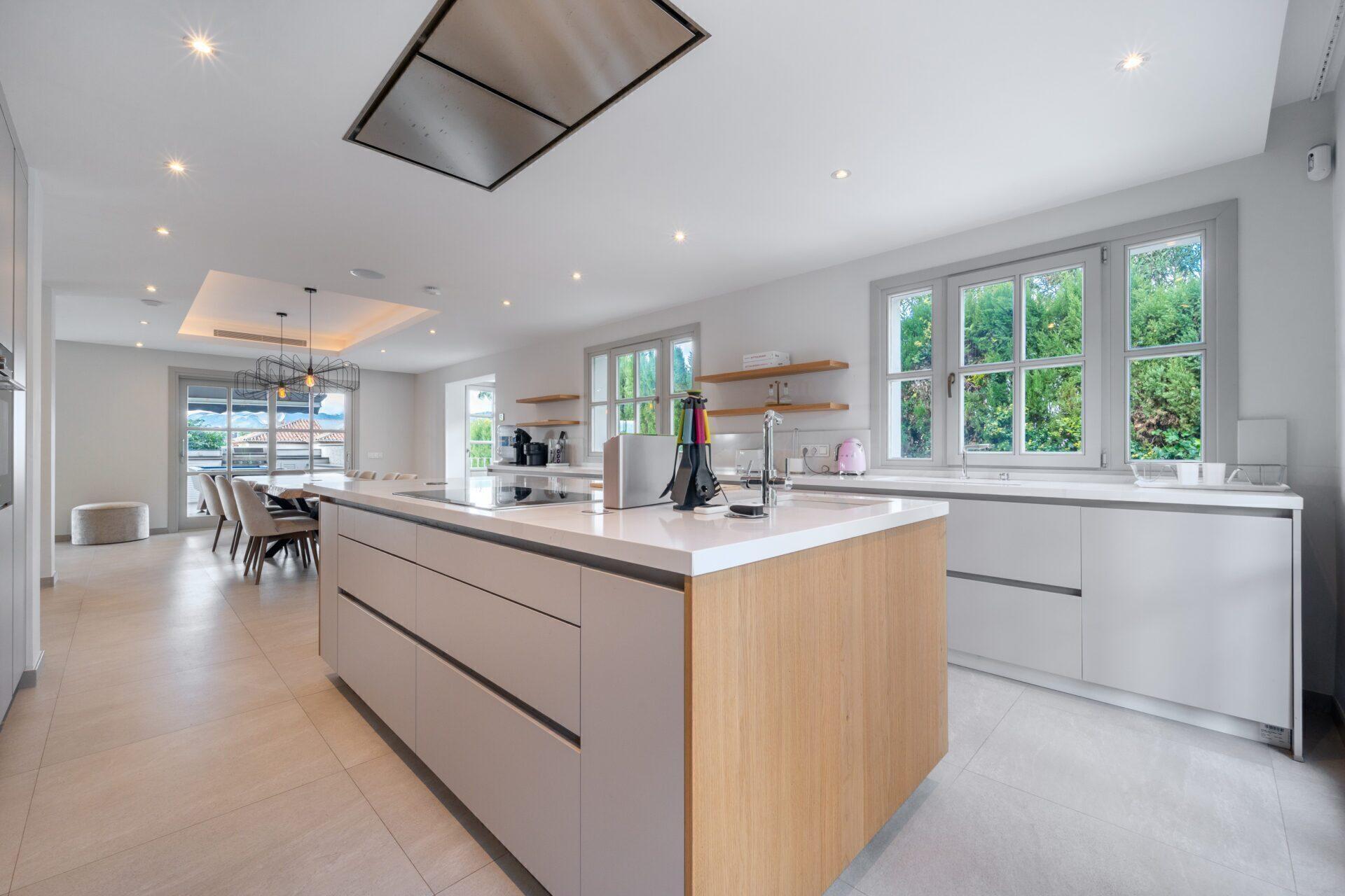 Vilă de lux Nueva Andalucia în prima linie de golf Los Naranjos 3