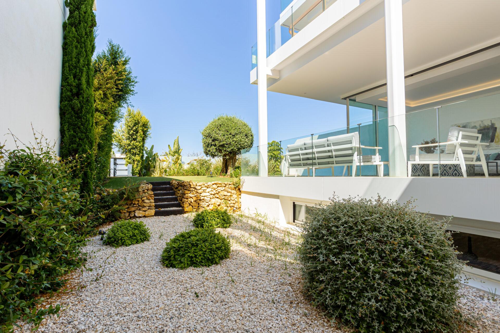 Vilă nouă cu 4 dormitoare în Marbella 16