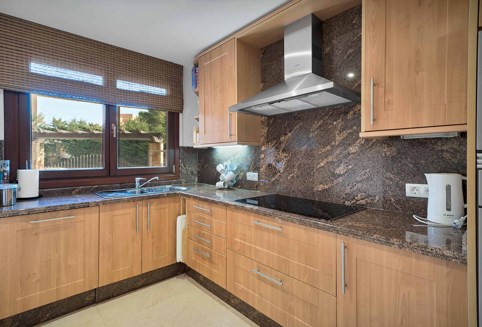 Apartament 2 dormitoare pe malul mării în Mar Azul, Estepona 4