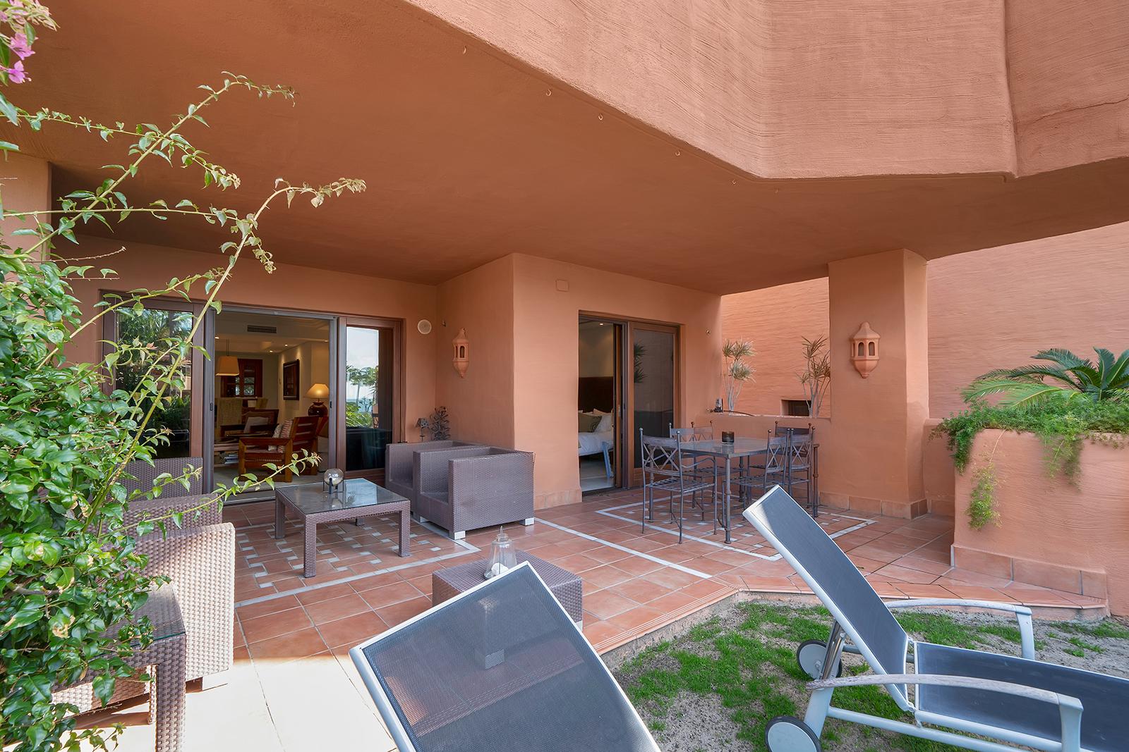 Apartament 2 dormitoare pe malul mării în Mar Azul, Estepona 21