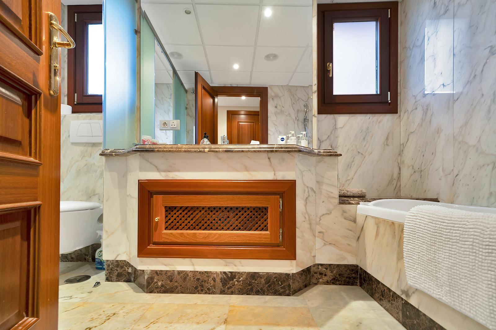 Apartament 2 dormitoare pe malul mării în Mar Azul, Estepona 8