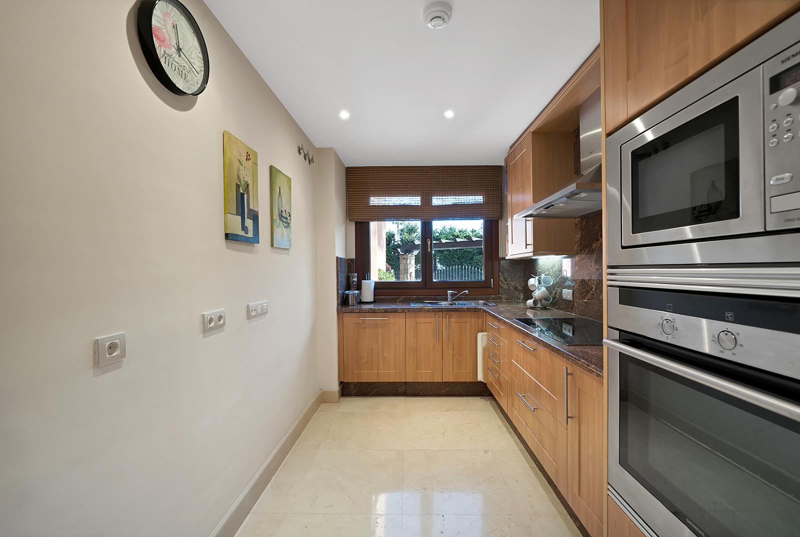 Apartament 2 dormitoare pe malul mării în Mar Azul, Estepona 3