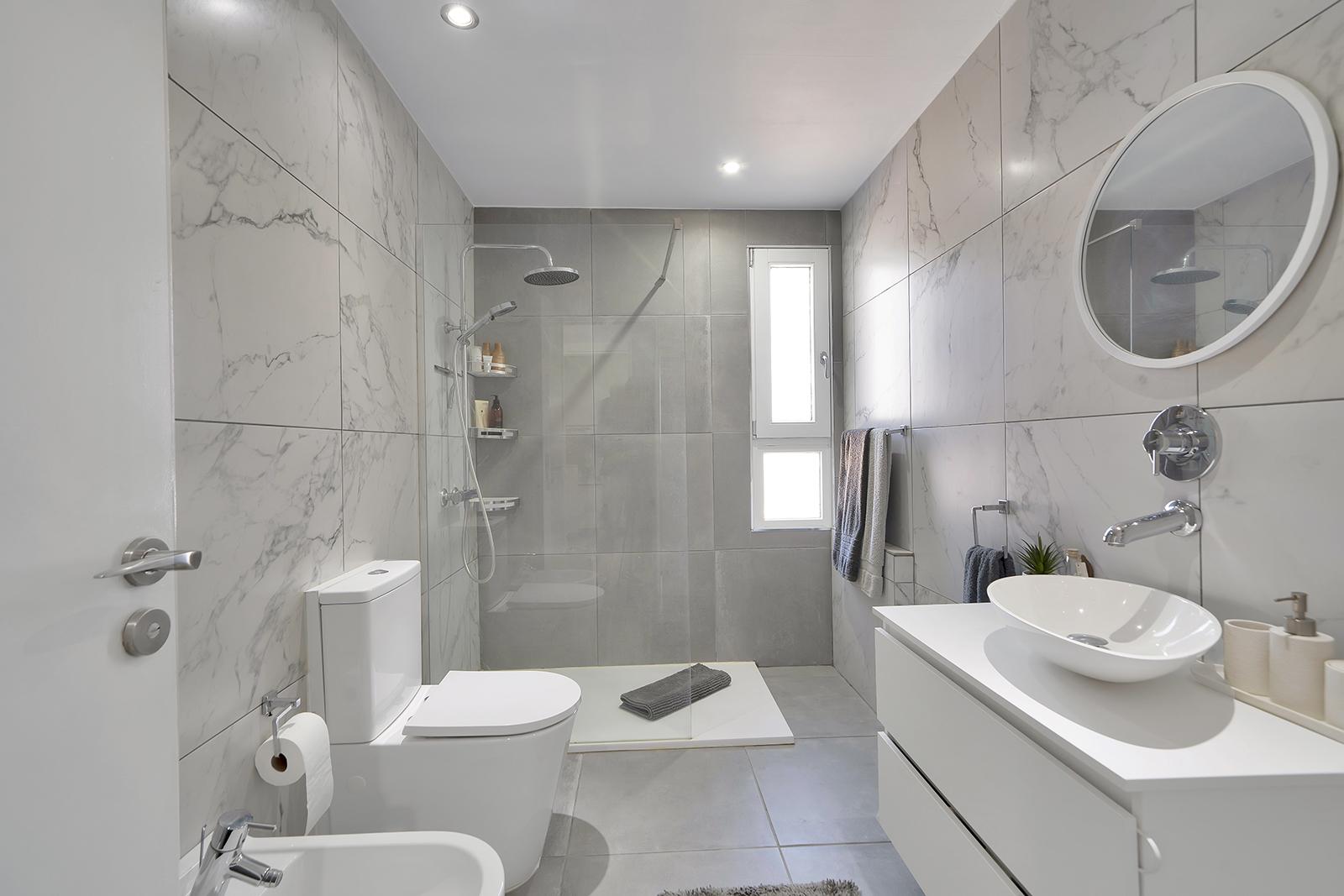 Townhouse cu 4 dormitoare în El Casar, Benahavis 3