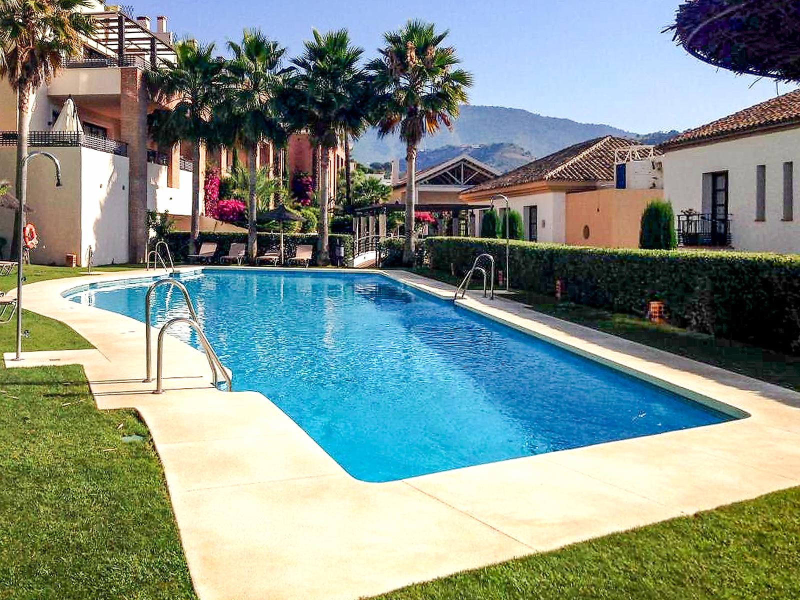 Townhouse cu 4 dormitoare în El Casar, Benahavis 18
