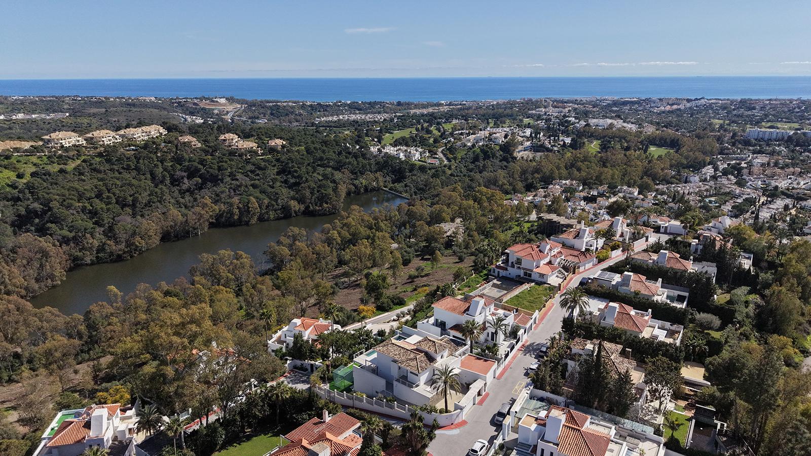 Vilă de 4 dormitoare în Las Lomas de Nueva Andalucía 26