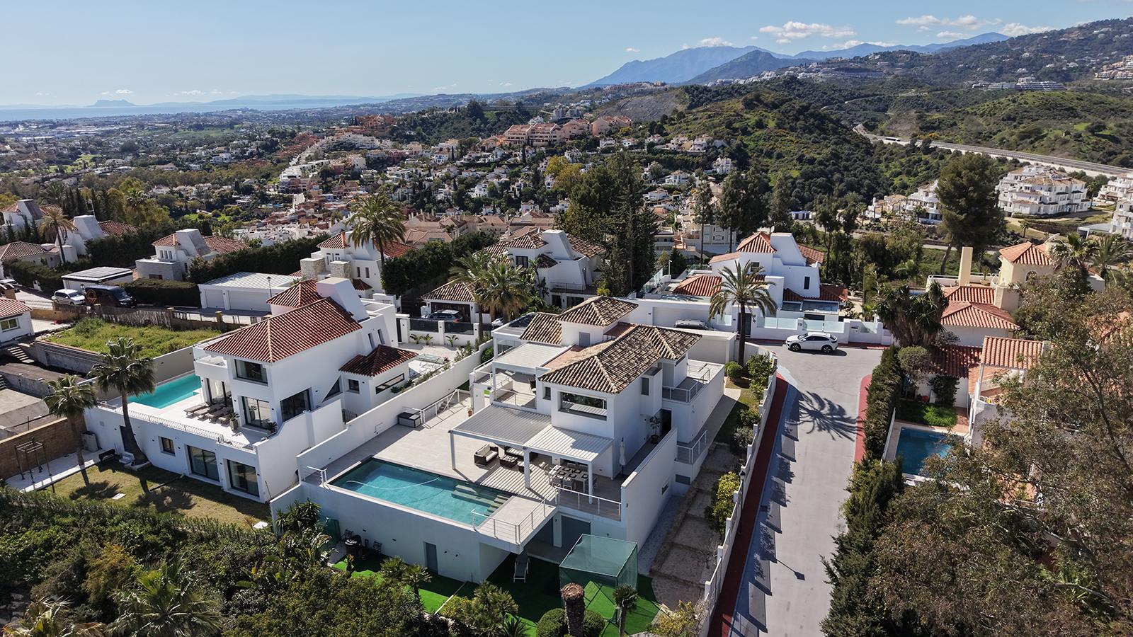 Vilă de 4 dormitoare în Las Lomas de Nueva Andalucía 8