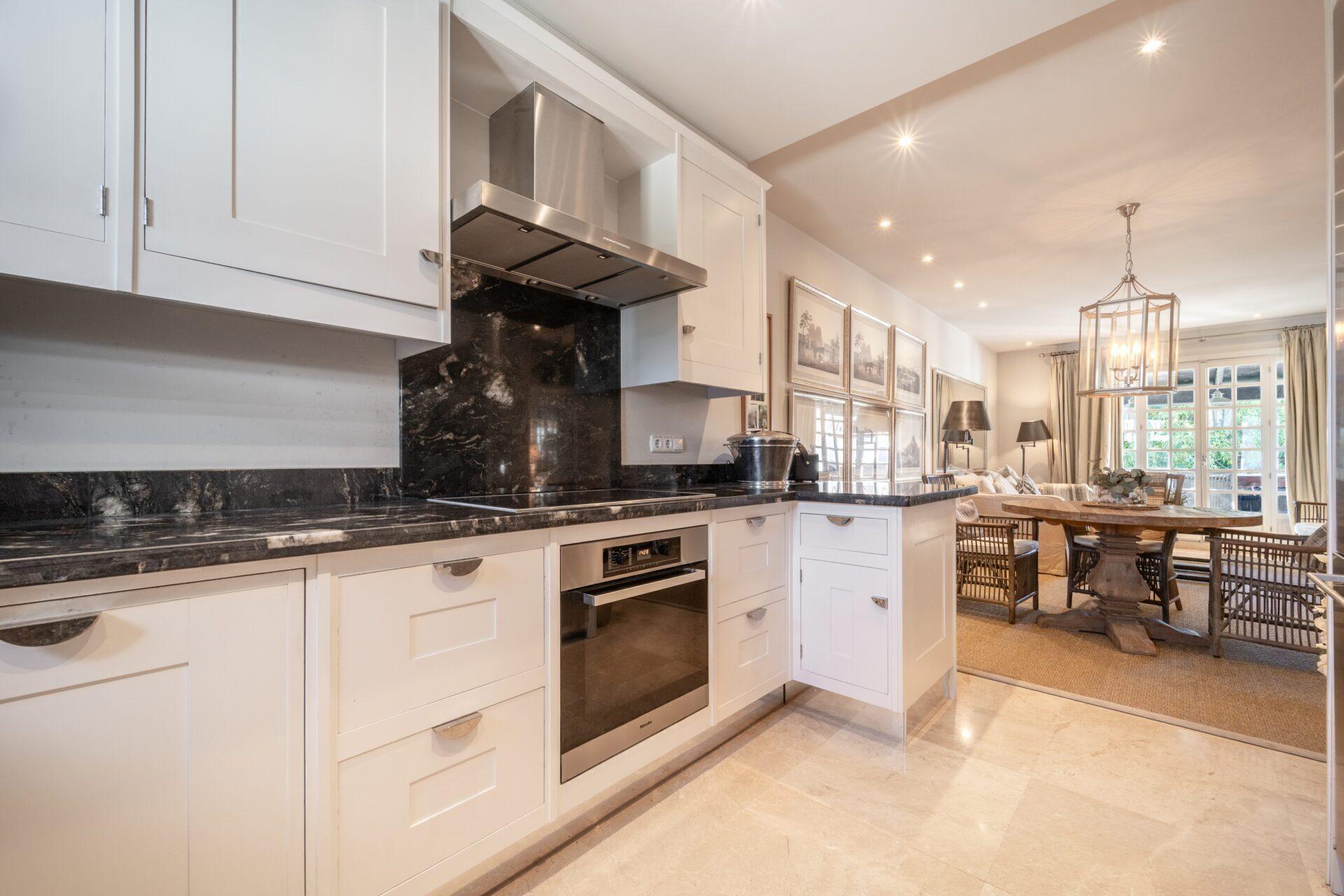 Penthouse Puente Romano Marbella cu 2 dormitoare