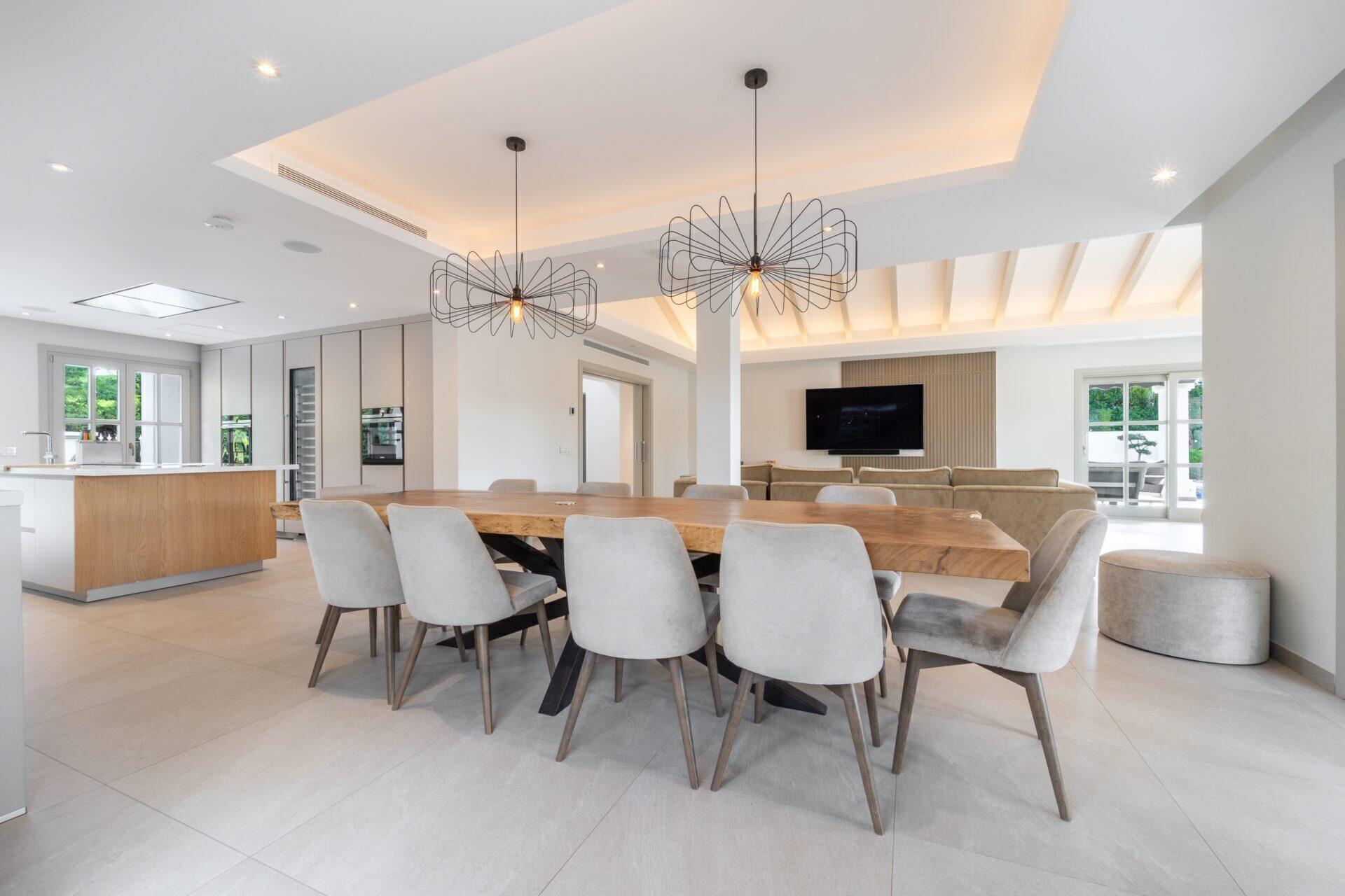 Vilă de lux Nueva Andalucia în prima linie de golf Los Naranjos